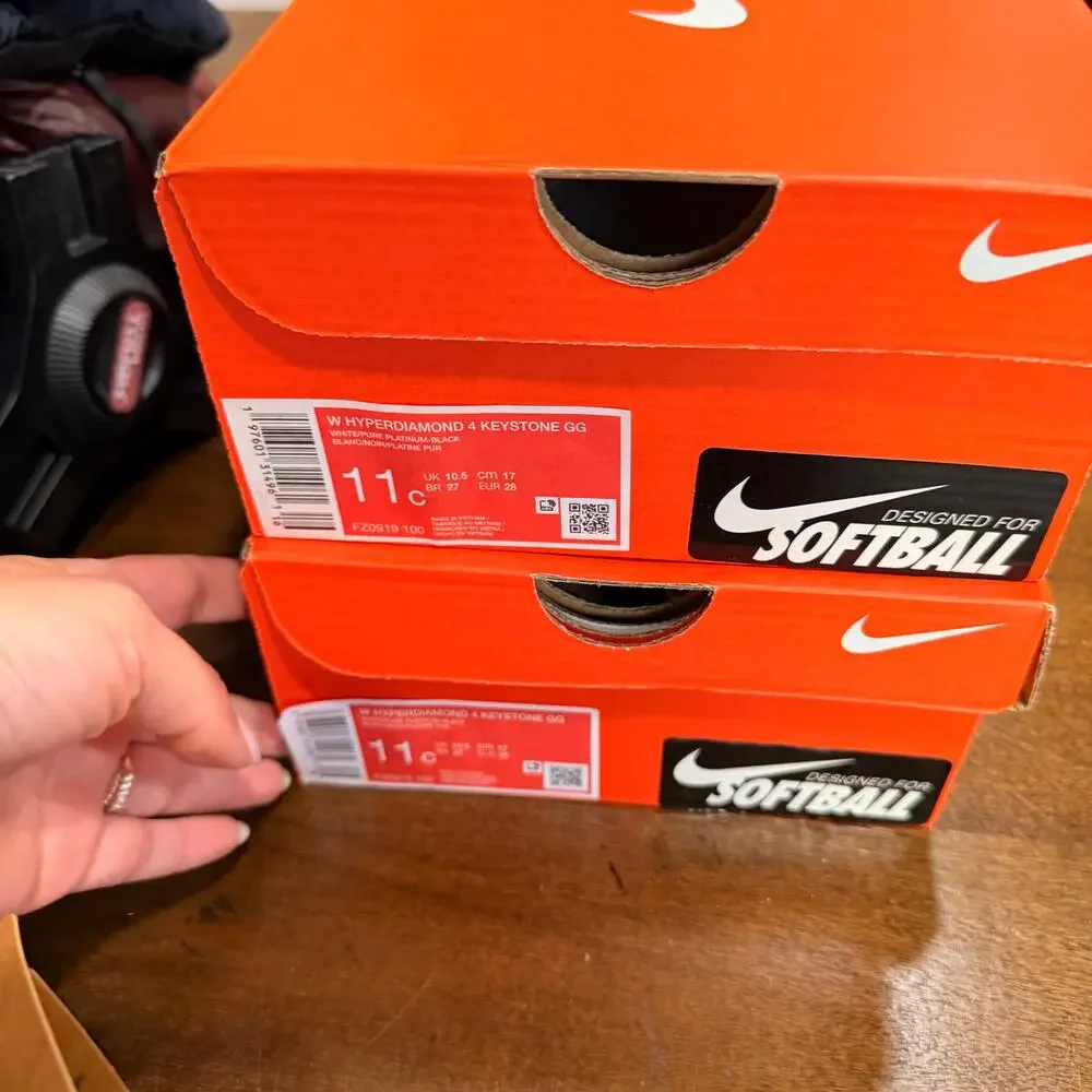 Nike Hyperdiamond 4 Keystone Women's Softball Cleats Size 11 C